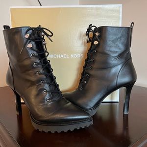 Michael Kors Black Leather Lace Up Booties Size 9